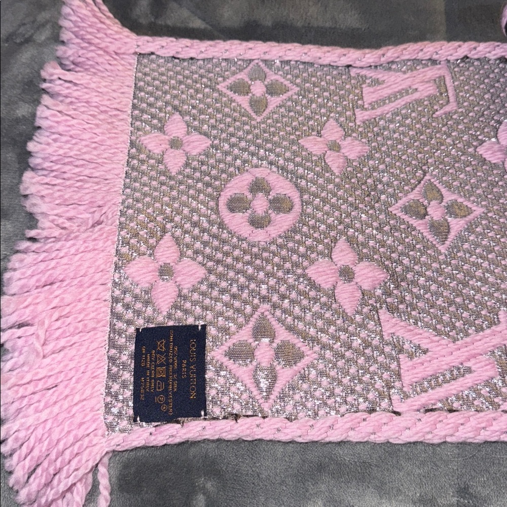 Louis Vuitton Pink and Silver Scarf Preloved 63” long n 11.5 wide pristine cond - Picture 4 of 9